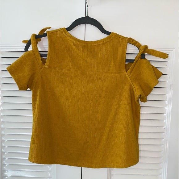 Madewell cold shoulder blouse - Picture 3 of 7